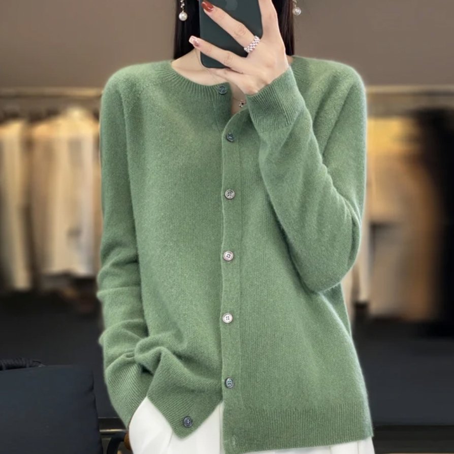 ElisaBerlin™ | Weiche Wolle Knopfjacke - ElisaBerlin - 